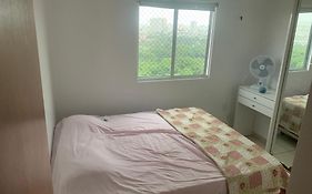 Quarto em condomínio no bairro Fátima